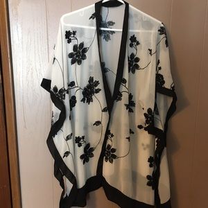 Unbranded white sheer one size kimono open cardigan w/ embroidered black flowers